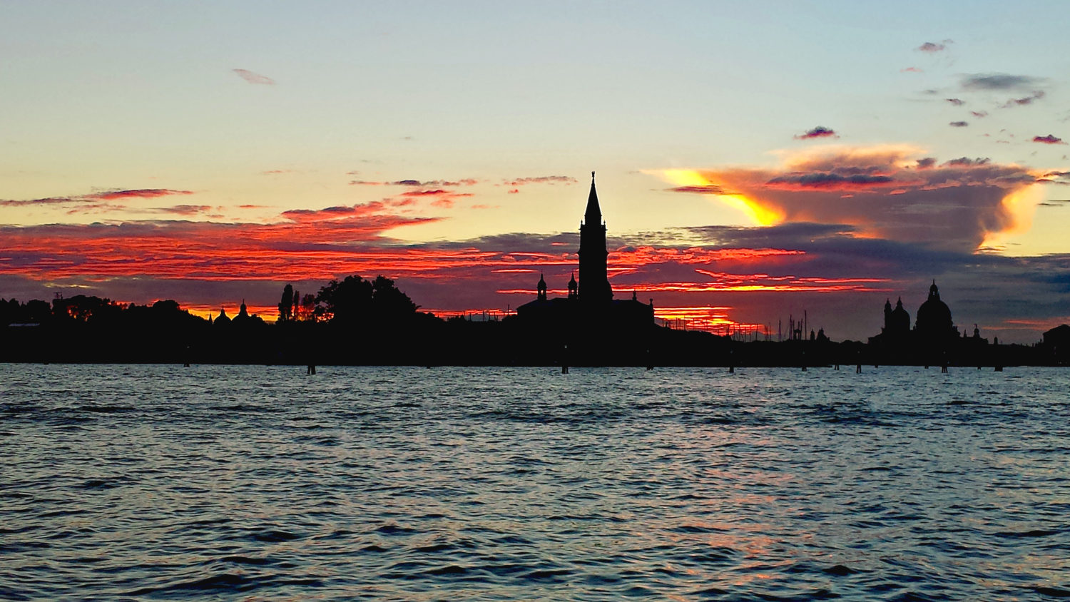 Aperitivo a Venezia al tramonto