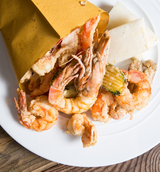 mangiare una buona frittura di pesce
