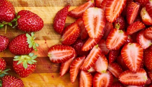 Frutta primaverile: proprietà e benefici delle fragole